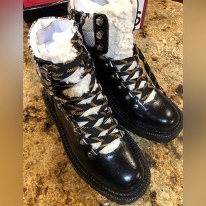 NIB SAM EDELMAN CIRCUS WOMENS FLORA SHEARLING LUG SOLE HIKER BOOTIES BOOTS 6M 🔥